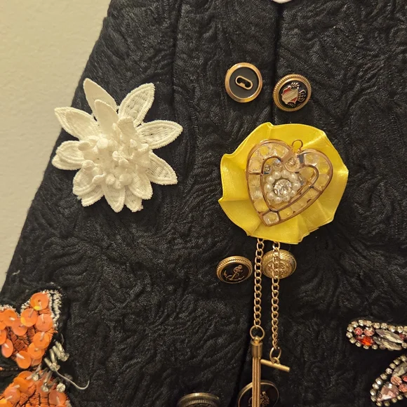 Dolce & Gabbana Black Embellished Skirt - Picture 4 of 13